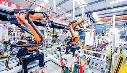 深入开展主题教育，以智能制造装备奋发有为推进中国式现代化的贵州实践